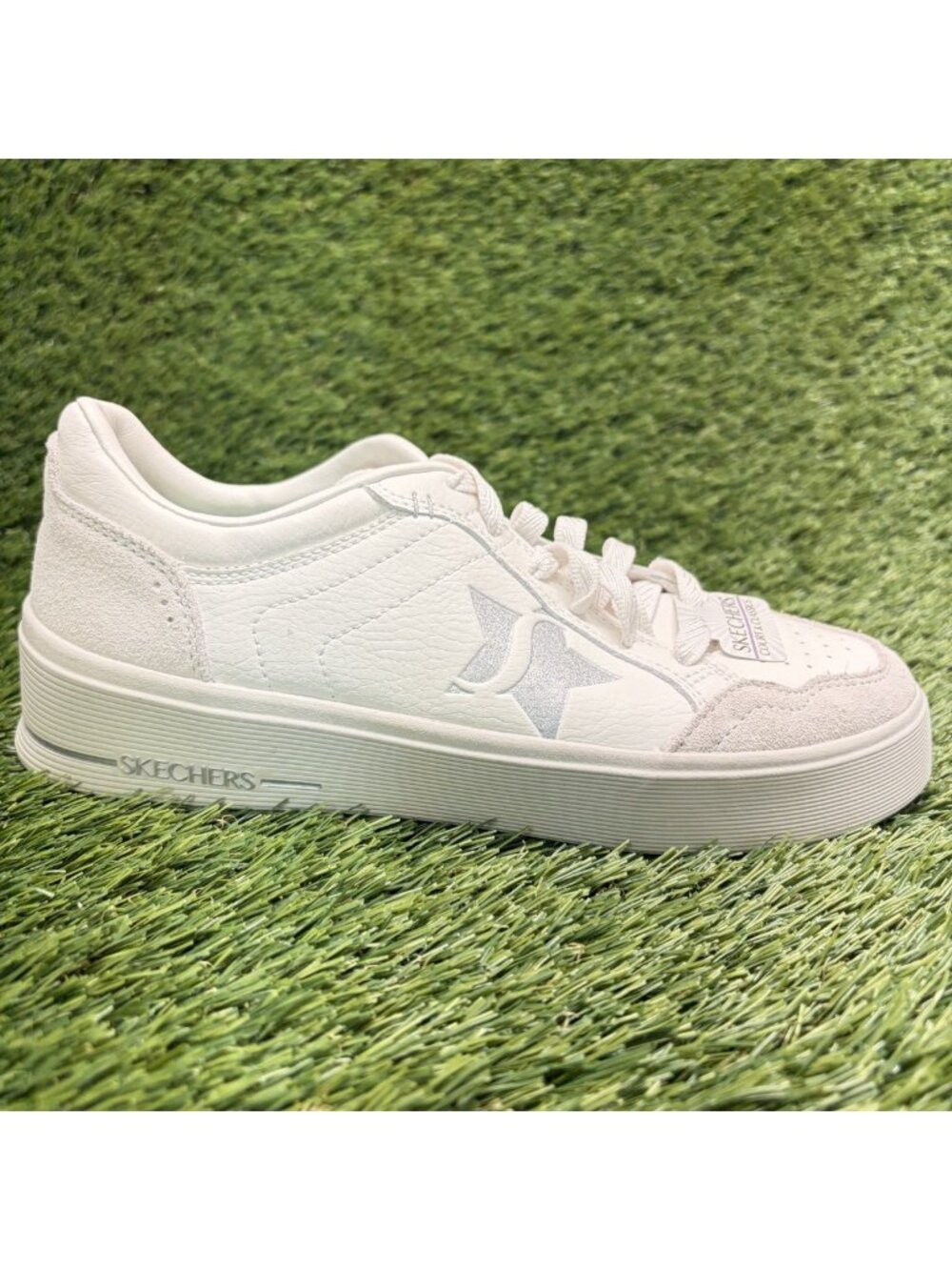 Skechers Court Classics Hiland Womens Size 5.5 White Athletic Shoes Sneakers